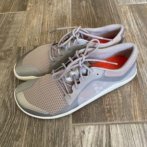 Vivobarefoot Primus Lite Gray Barefoot Sneakers Lace Up Euro size 39